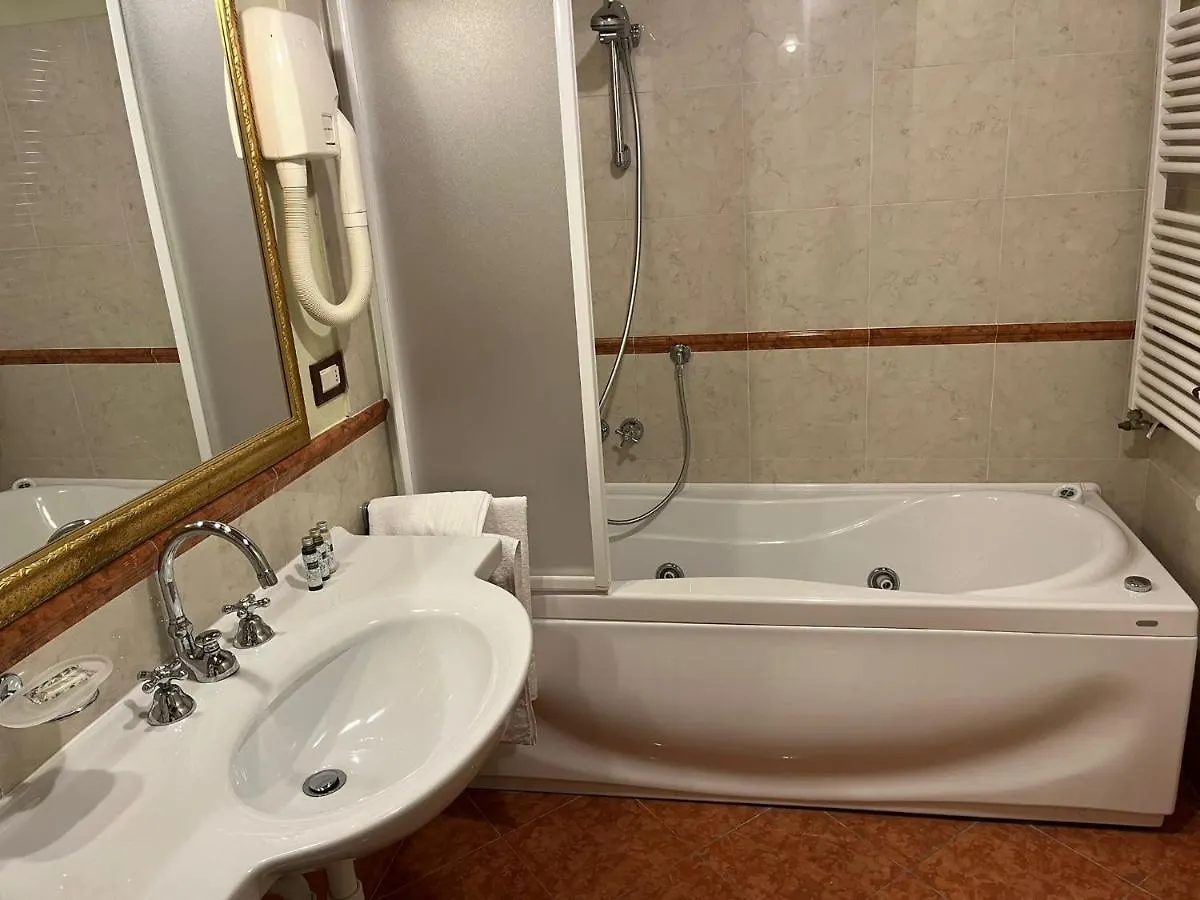 039 Maggioni B&B Montevecchia Bed & Breakfast
